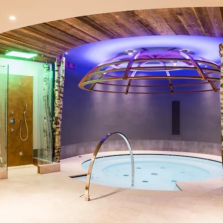 Alaska Hotell 3*