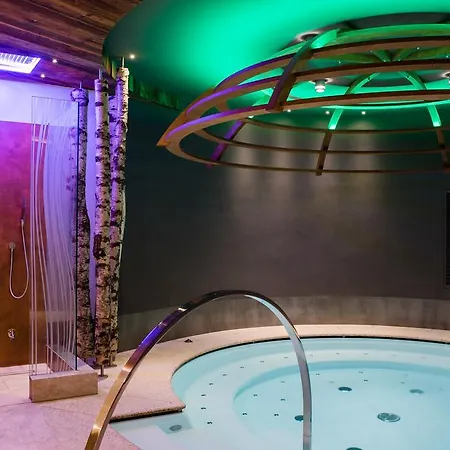 Alaska Otel 3*